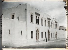 Image représentant L'école de garçons, rue Alexandre Dumas