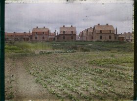 Image représentant France, Airon près de Lens, Corons des mines de Liévin - Autre ensemble de Corons