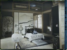 Image représentant L'exposition des arts décoratifs, intérieur de maison japonaise