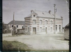Image représentant France, Presles-et Boves, Mairie et Ecoles