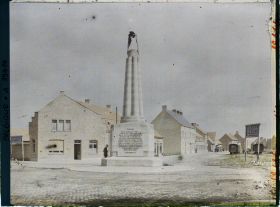 Image représentant Belgique, Poelcapelle, La Grande Place du Village