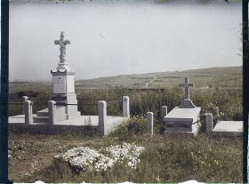 Image représentant France, Souchez, La Côte 119 vue du Cimetière Civil