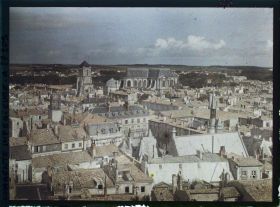 Image représentant Panorama de la ville avec vue sur la cathédrale Saint-Louis, depuis la tour de l'église Saint-Sauveur