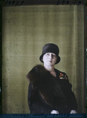 Image représentant https://musee-albert-kahn.s-museum.fr/home/NWQ2OTAwYzNmYjZlZTk1ZWQwODJmMjY4L2dlbmVyaWMtbm90aWNlLXRhYi9hdXRob3JpdHkvNjE3YTc5ZjVjZjhiODk2OGIzMzM3ZDIx/5d6900c3fb6ee95ed082f268/generic-notice-tab/authority/617a79ebcf8b8968b3336a13 Lady Cahill