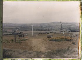 Image représentant Belgique, Locre, L'Ossuaire Français et la ligne des monts
