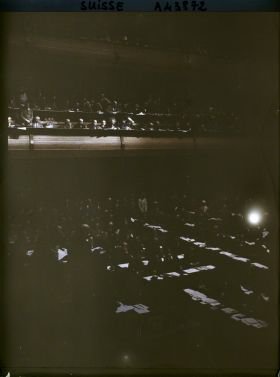 Image représentant Cinquième assemblée annuelle de la Société des Nations (SDN) à Genève. Un séance à la Salle de la Réformation