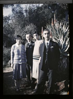 Image représentant La suite du prince et de la princesse de Corée, invités par Albert Kahn