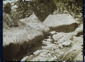Image représentant Cases au sommet de la montagne