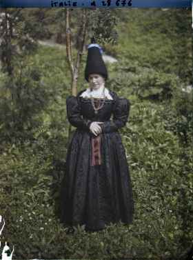 Image représentant Costume traditionnel de femme