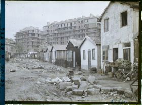 Image représentant Transformation de la " Zone ", à l'emplacement des anciennes fortifications entre les portes de Clignancourt et de Saint-Ouen
