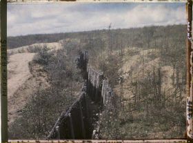 Image représentant France, Verdun, Une tranchée près du fort