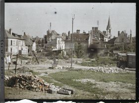 Image représentant Saint-Vaast sous les décombres
