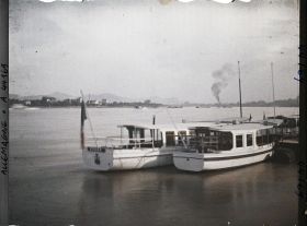 Image représentant Allemagne, Bonn, Les vedettes et vue vers les Sept Montagnes