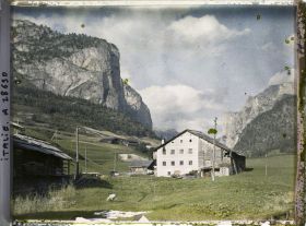 Image représentant Entrée de la Vallunga (Langental) ou Vallelunga (la longue vallée) sur les hauteurs du village