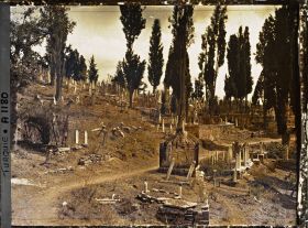 Image représentant Tombes et cippes funéraires dans le cimetière d'Eyüp