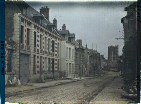 Image représentant France, Noyon, Maisons neuves rue de Paris