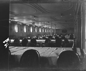 Image représentant Une salle de restaurant des 2emes classes ou 1eres classes