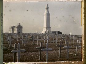 Image représentant France, N.D de Lorette, Le Cimetière , le mt aux morts et la Chapelle