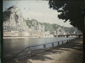 Image représentant Belgique, Dinant, La Meuse, la Citadelle et Notre-Dame