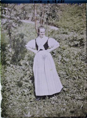 Image représentant Costume traditionnel de femme