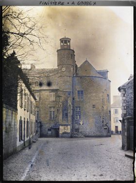 Image représentant Le château surnommé " château des barons du Pont "