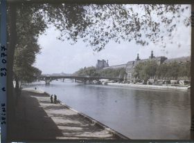 Image représentant Le pont du Carrousel vu du port des Saints-Pères