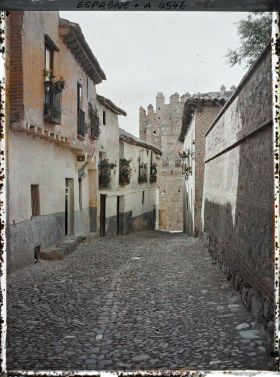 Image représentant Espagne, Tolède, La Puerta Vieja et la Vieille rue y conduisant