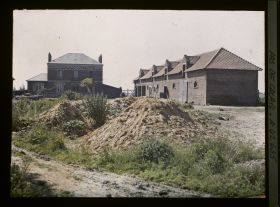 Image représentant France, Ecurie, Gde ferme reconstruite