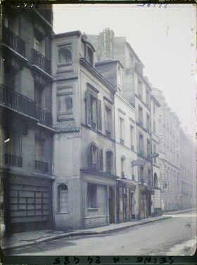 Image représentant Une maison close au n°51 rue de la Victoire