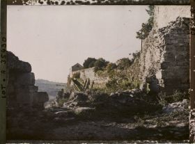 Image représentant France, Capdenac (Lot), Ruines de la tour nord