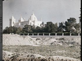 Image représentant La cathédrale de Saint-Louis ou primatiale de Carthage construite sur la colline de Saint-Louis ou Byrsa