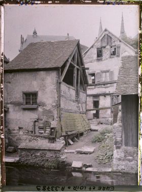 Image représentant Maisons anciennes au bord de l'Eure