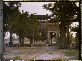 Image représentant Shendao (" voie de l'Ame "), vers Konglin, la nécropole de la famille de Confucius