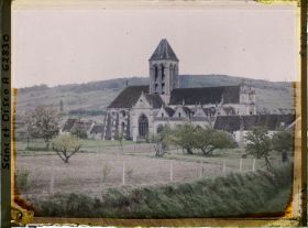 Image représentant Ile de France, Vetheuil, Le village vu de l'Ouest