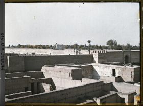 Image représentant Vue sur le Dar El Maghzen depuis un quartier
