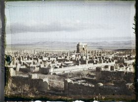 Image représentant Algérie, Vue générale des ruines vers l'Arc de Trajan
