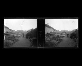Image représentant Peut-être près de Jingyuhutong ("ruelle des Poissons d'Or").