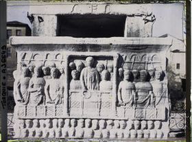 Image représentant Turquie, Constantinople, Obélisque de Théodose, bas-reliefs Sud: Théodose présidant aux Jeux du Cirque