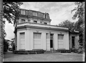 Image représentant Façade arrière (véranda) du cercle Autour du Monde