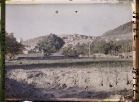 Image représentant Afghanistan, Tchil-zou-Toun, Le Village vers la Villa Royale