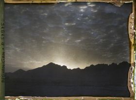 Image représentant Afghanistan, Tazi, Lever du Soleil sur la Chaîne de Tazi