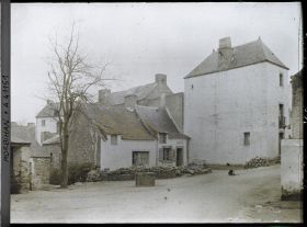 Image représentant Maisons de Port-Navalo près du port