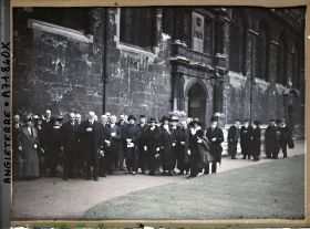 Image représentant Réception de  https://musee-albert-kahn.s-museum.fr/home/NWQ2OTAwYzNmYjZlZTk1ZWQwODJmMjY4L2dlbmVyaWMtbm90aWNlLXRhYi9hdXRob3JpdHkvNjE3YTc5ZjVjZjhiODk2OGIzMzM3ZDIx/5d6900c3fb6ee95ed082f268/generic-notice-tab/authority/617a79ebcf8b8968b3336643 Paul Appell dans une université