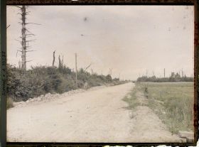 Image représentant France, Lions , Route d'Hangest en Santerre à Chaulnes