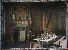 Image représentant La salle à manger du château