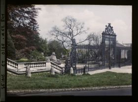 Image représentant Seine et Oise, Marly-le Roy, Entrée du Château de V. Sardou
