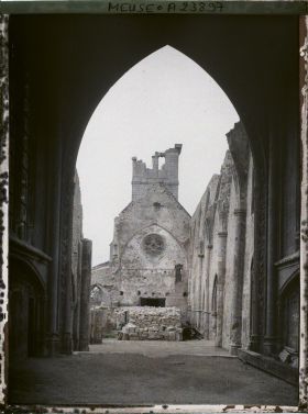 Image représentant France, Etain, Intérieur de l'Eglise, vue prise du Chœur