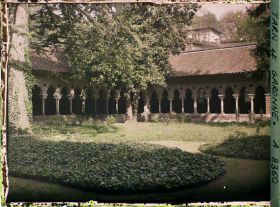 Image représentant Le cloître de l'abbaye Saint-Pierre