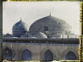 Image représentant Dômes de la mosquée du Cheikh Abdel-Kader el-Gaïlani (XVIIe siècle)