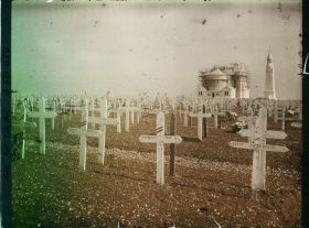 Image représentant France, N.D de Lorette, La Cimetière, Abside Chapelle et Mt aux Morts